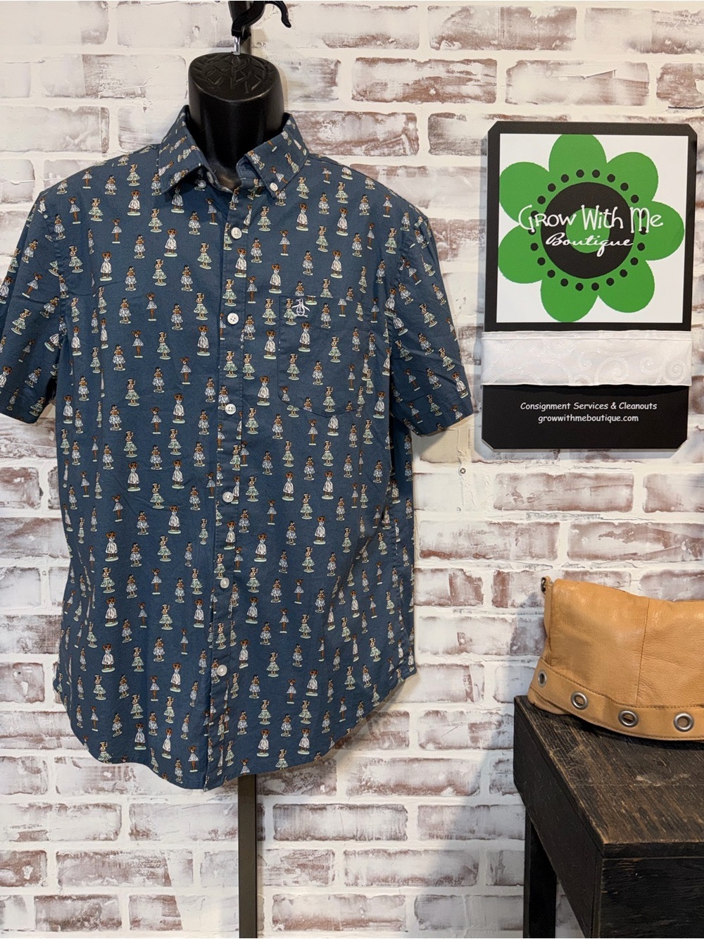 Men's Short-Sleeve Button-Down Shirt in Dark Blue with Micro Print